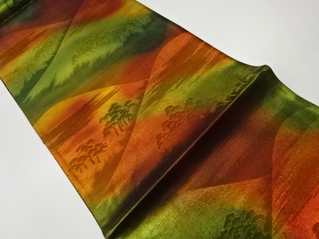 遠山に松模様織出し袋帯